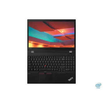 Lenovo ThinkPad T15 G1 üzleti laptop magyar nyelvű billentyűzettel és 15,6 colos Full HD kijelzővel
